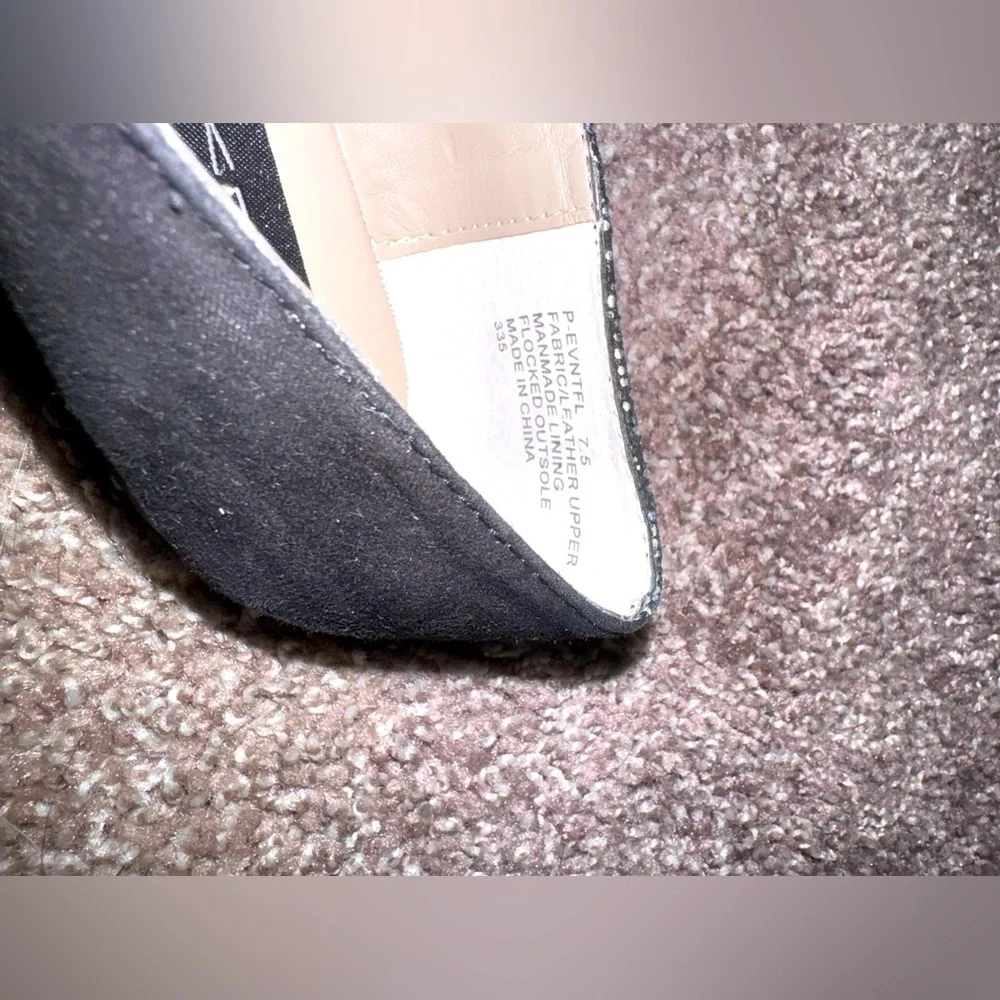 Steven by Steve Madden Black and White Flats. EUC! Size 7.5